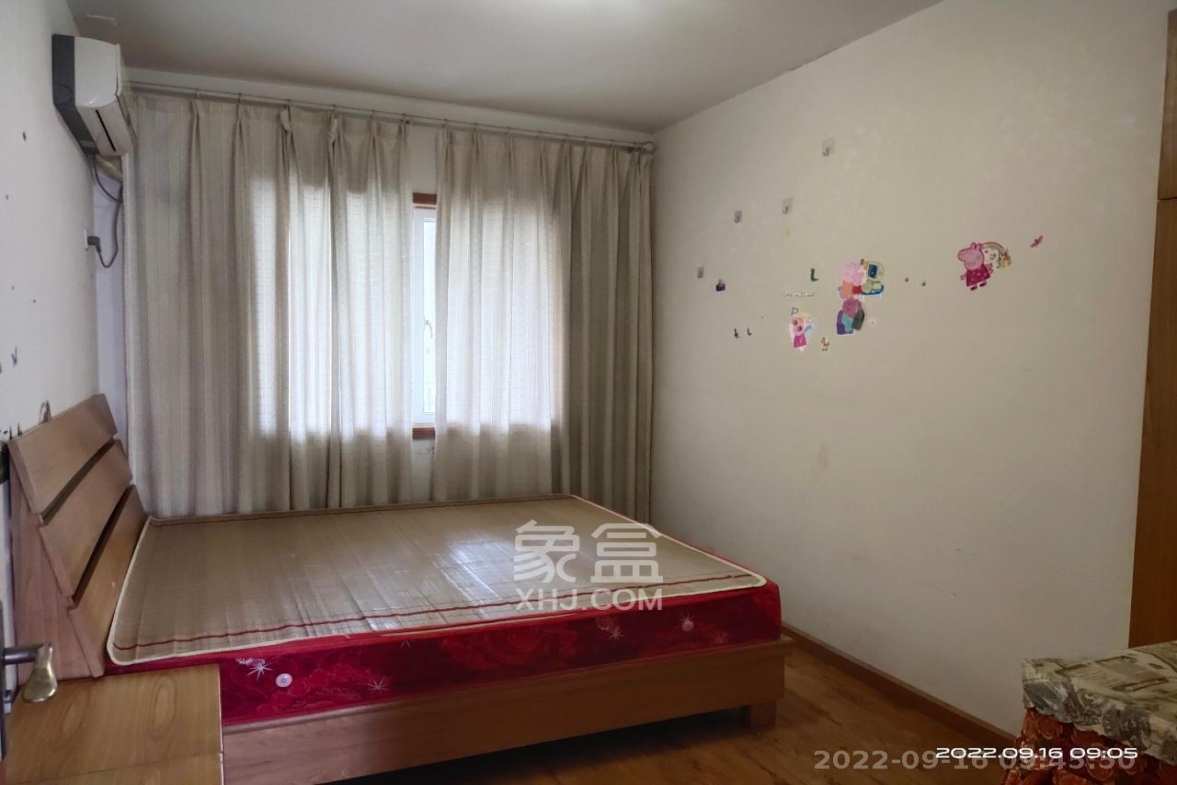 学府华庭 3室2厅2卫 2200.0元/月 学府华庭 3室2厅2卫 2200.0元/月室内图