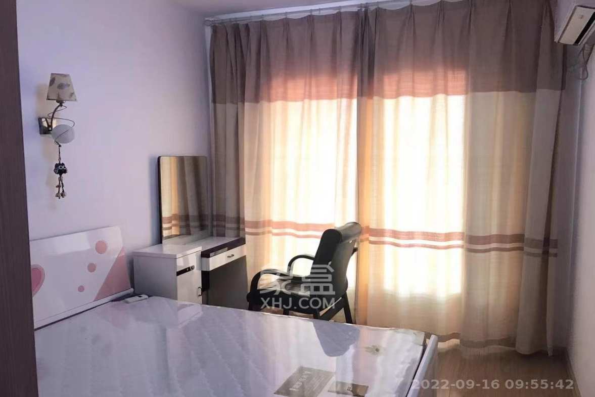 卧龙居国际村  3室2厅1卫    2200.0元/月室内图