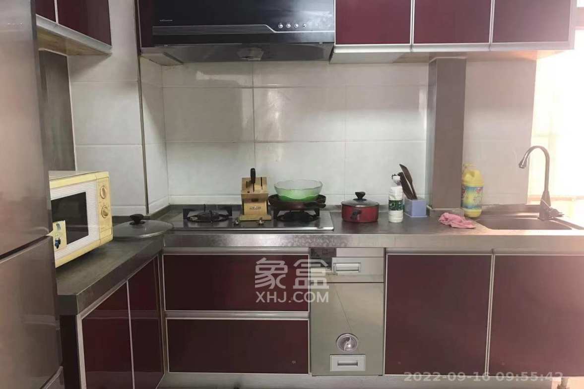 卧龙居国际村  3室2厅1卫    2200.0元/月室内图