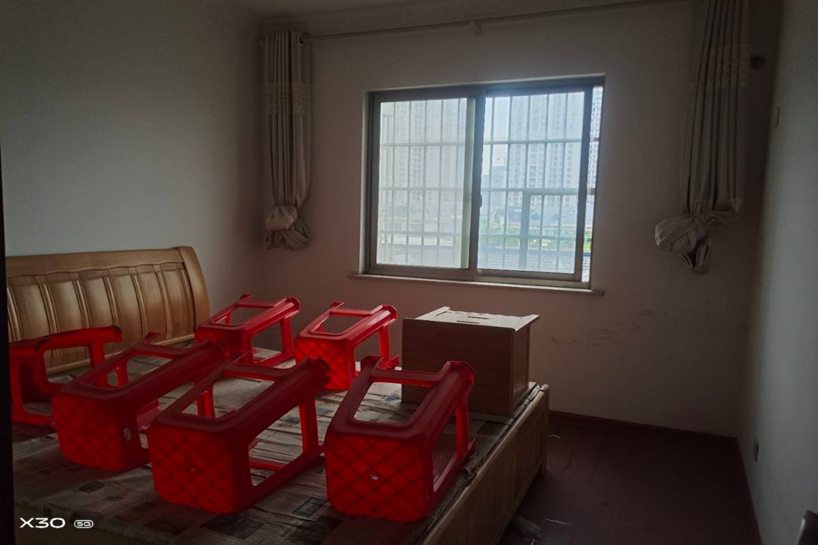 君临天厦  3室2厅2卫    2800.0元/月室内图