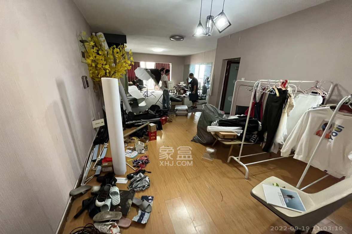 香樟景苑  4室2厅2卫    3300.0元/月室内图