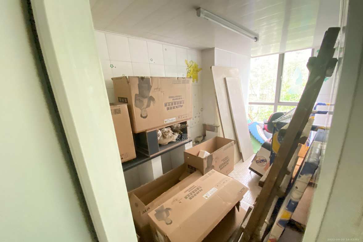 建鸿达华都（华都小户型及大华写字楼）  4室2厅1卫    4500.0元/月室内图
