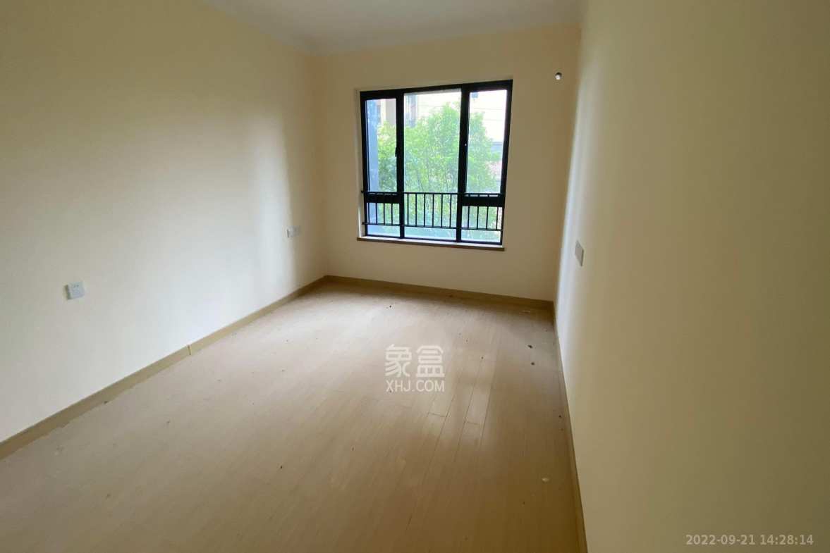 兰亭湾畔  4室2厅2卫    3000.0元/月室内图