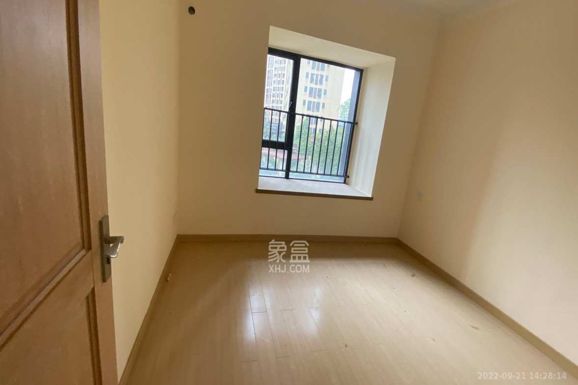 兰亭湾畔  4室2厅2卫    3000.0元/月室内图