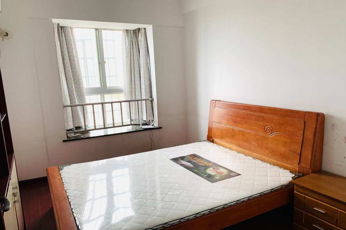 水榭花城中城  4室2厅2卫    3000.0元/月室内图