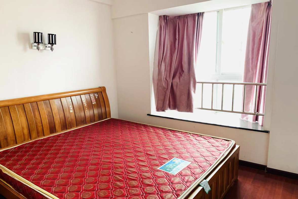 水榭花城中城  4室2厅2卫    3000.0元/月室内图