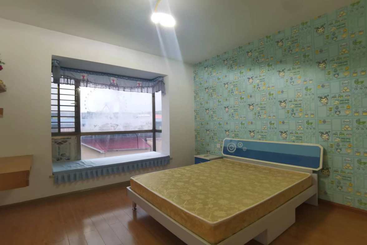 佳宁娜小区（梓山湖小区）  4室2厅2卫   3500.00元/月室内图