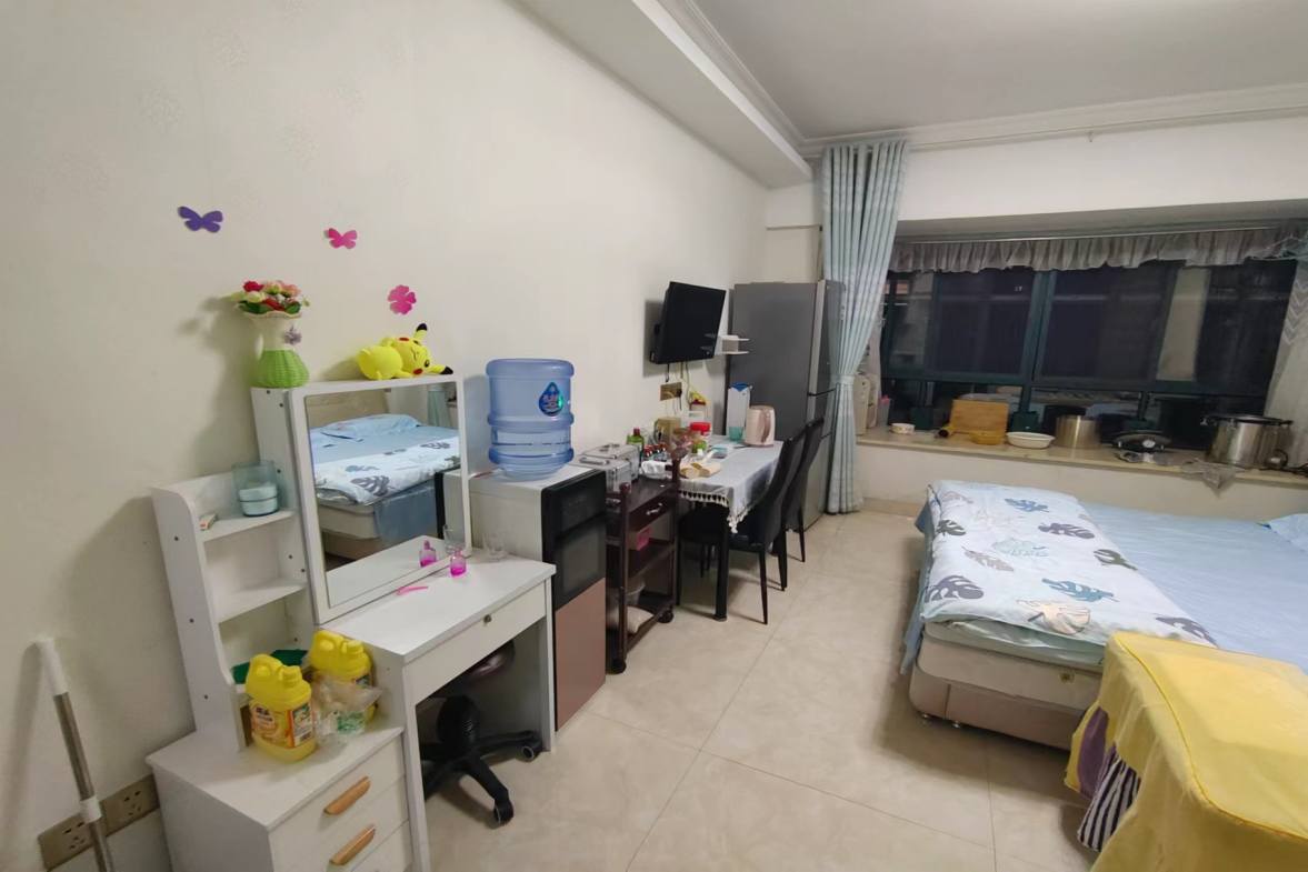 云顶上品  1室1厅1卫   1200.00元/月室内图