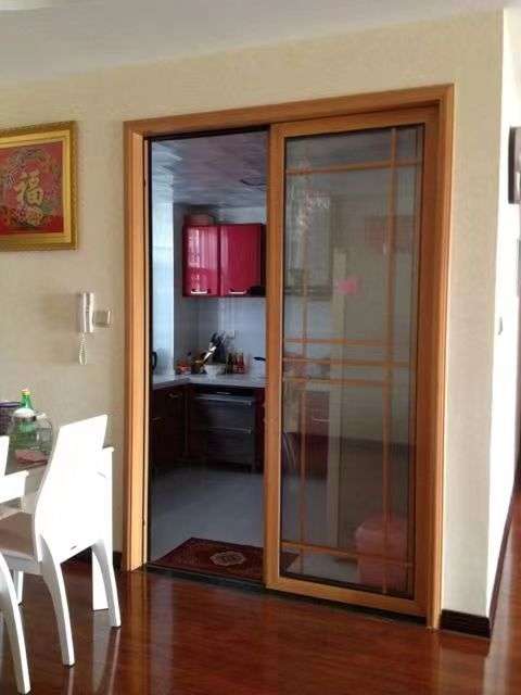 龙庭贵筑 3室2厅2卫 79.8万 龙庭贵筑 3室2厅2卫 79.8万客厅