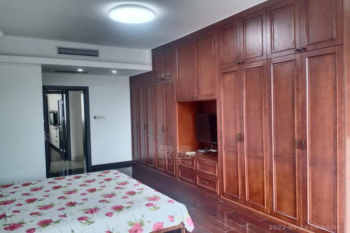 白鹤园 4室2厅2卫 3800.0元/月 白鹤园 4室2厅2卫 3800.0元/月室内图