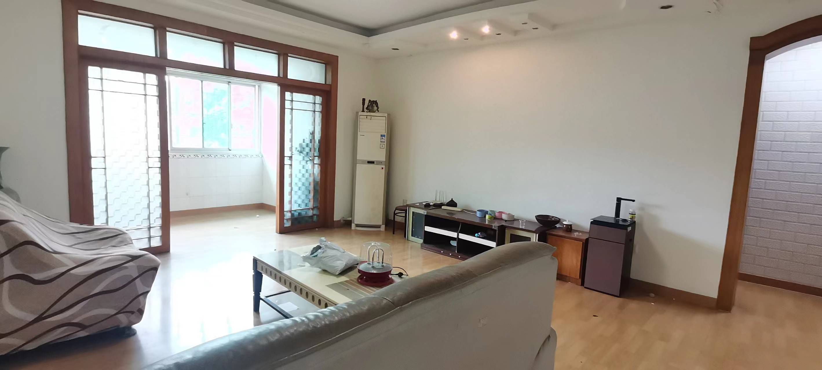 715矿小区  3室2厅2卫    62.8万