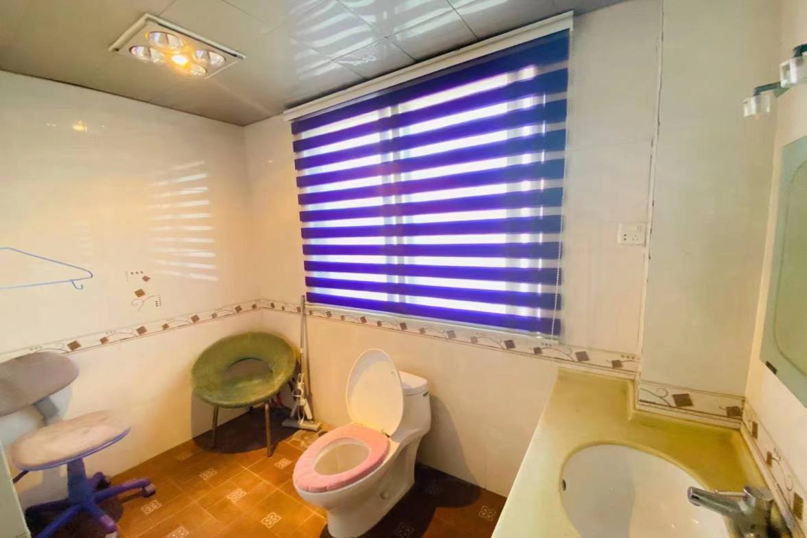 锦泰苑 4室2厅2卫 2500.0元/月 锦泰苑 4室2厅2卫 2500.0元/月室内图