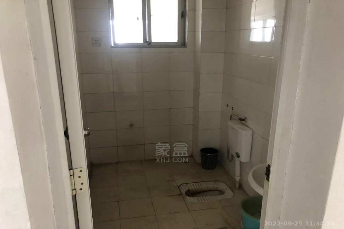 百益大厦 3室2厅2卫 2000.0元/月 百益大厦 3室2厅2卫 2000.0元/月室内图