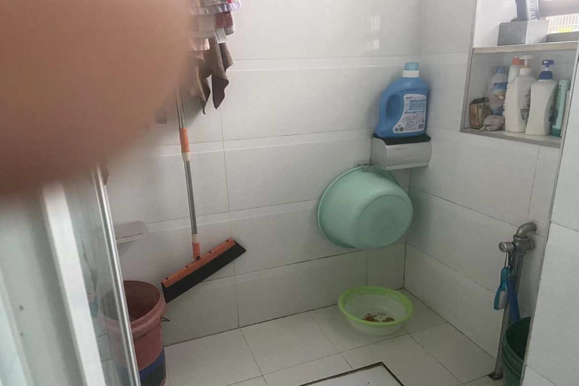 资江机家属院  2室1厅1卫   700.00元/月室内图