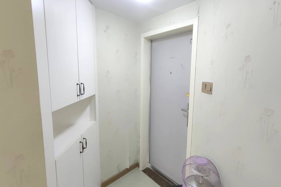 梓山湖公馆  1室1厅1卫   1300.00元/月室内图