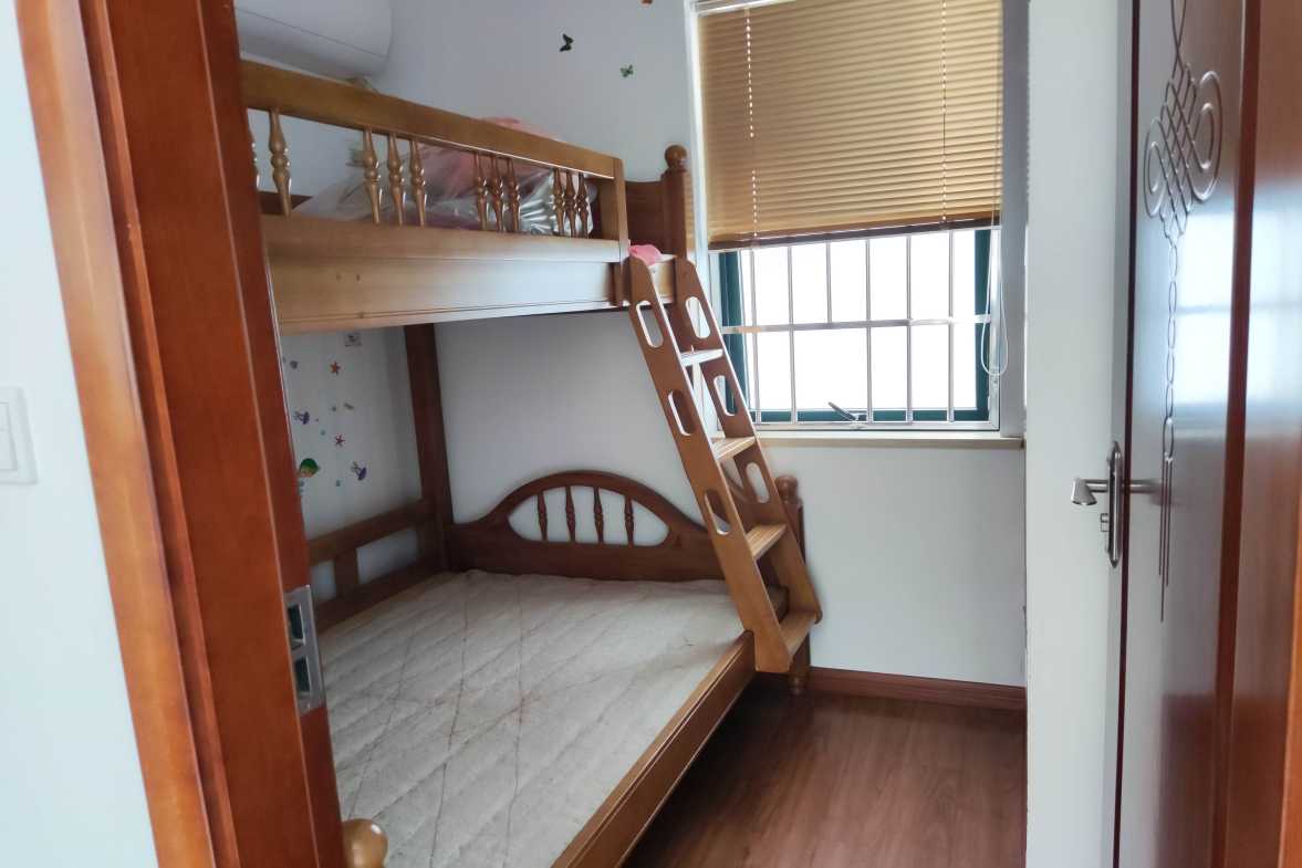 北美阳光城  3室2厅1卫   2000.00元/月室内图