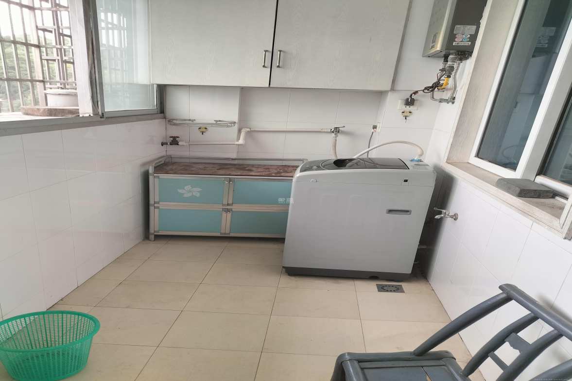 金汇园(鄱馨苑、省国税局单位房) 2室2厅1卫 2000.0元/月 金汇园(鄱馨苑、省国税局单位房) 2室2厅1卫 2000.0元/月室内图