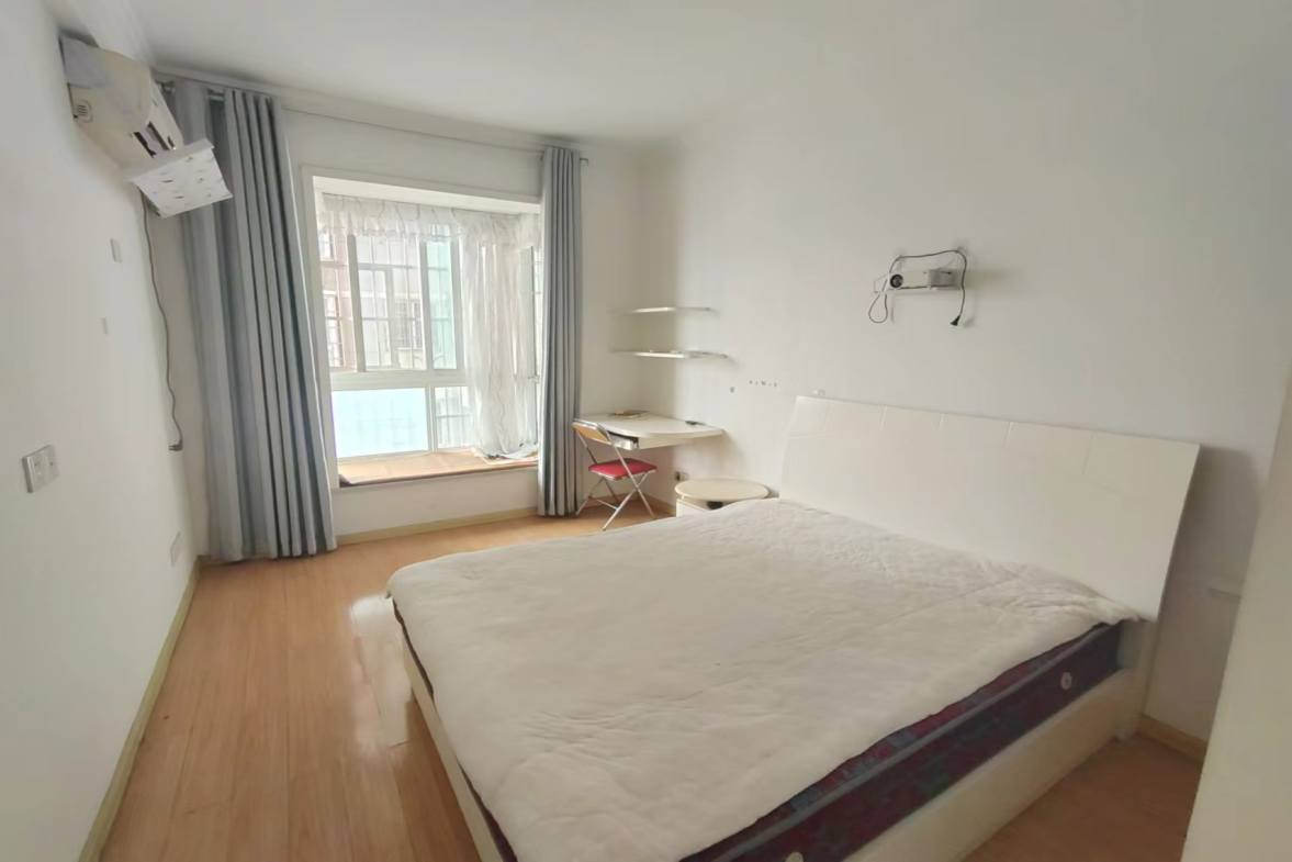 世纪星华庭  3室2厅1卫    2400.0元/月室内图