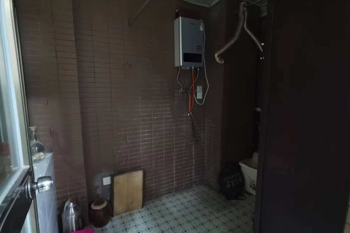 佳宁娜小区（梓山湖小区）  3室2厅2卫   1600.00元/月室内图