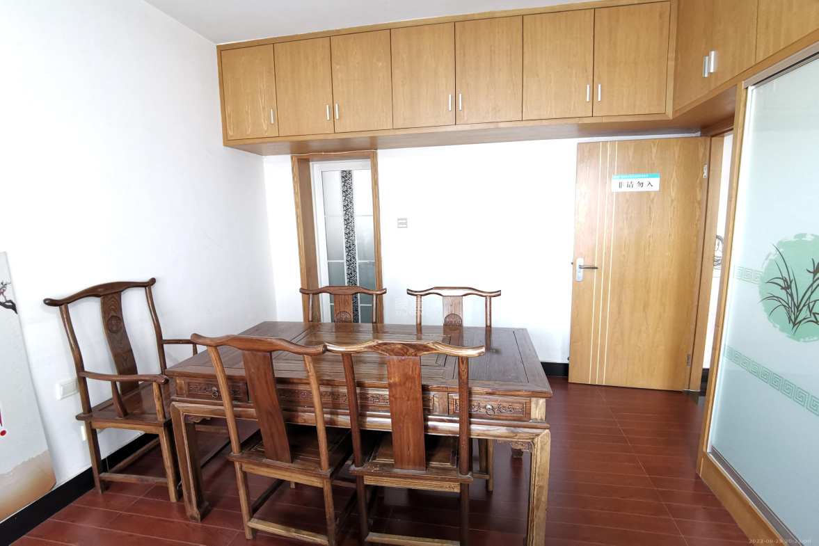 长远华樟名府 3室2厅2卫 3200.0元/月 长远华樟名府 3室2厅2卫 3200.0元/月室内图