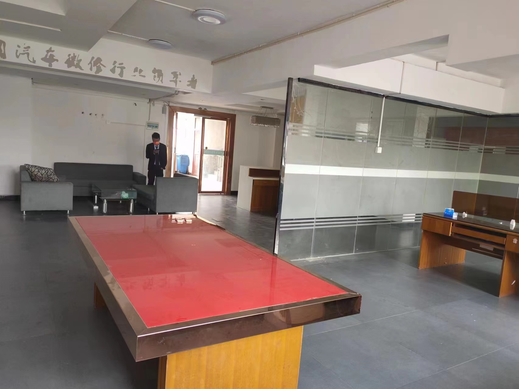 百花好望角   251.0㎡     3200.00元/月室内图
