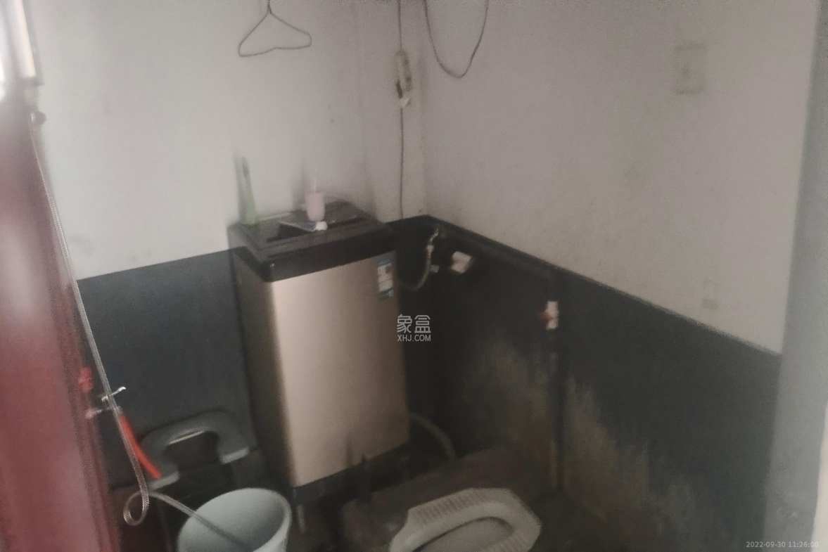 泰时三湘金地  2室2厅1卫    2100.0元/月室内图