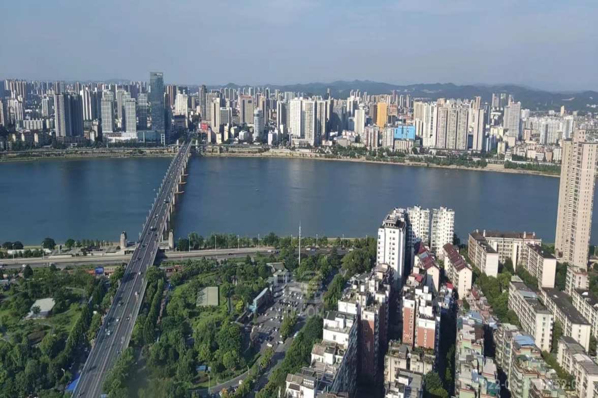 未来云环球中心  0室0厅0卫    2500.0元/月 未来云环球中心  0室0厅0卫    2500.0元/月室内图