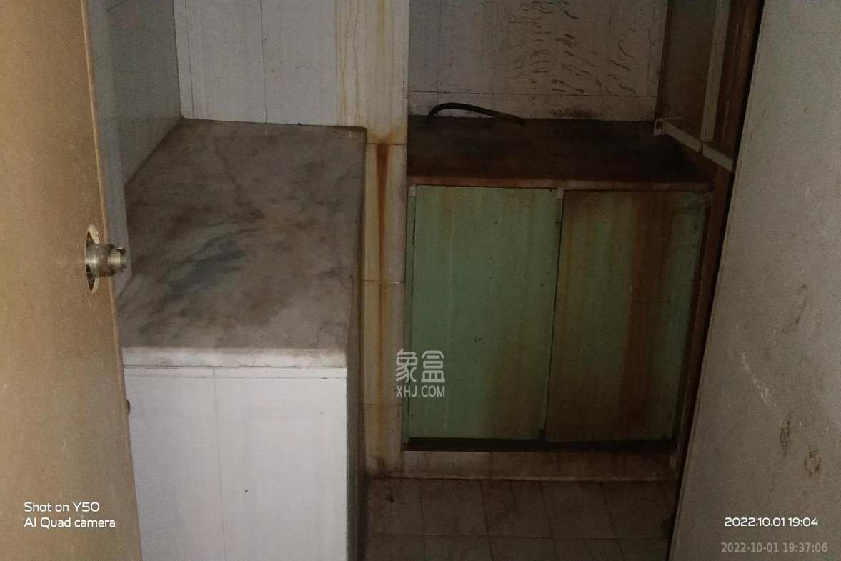 东风路汽电宿舍 3室2厅2卫 2700.0元/月 东风路汽电宿舍 3室2厅2卫 2700.0元/月室内图