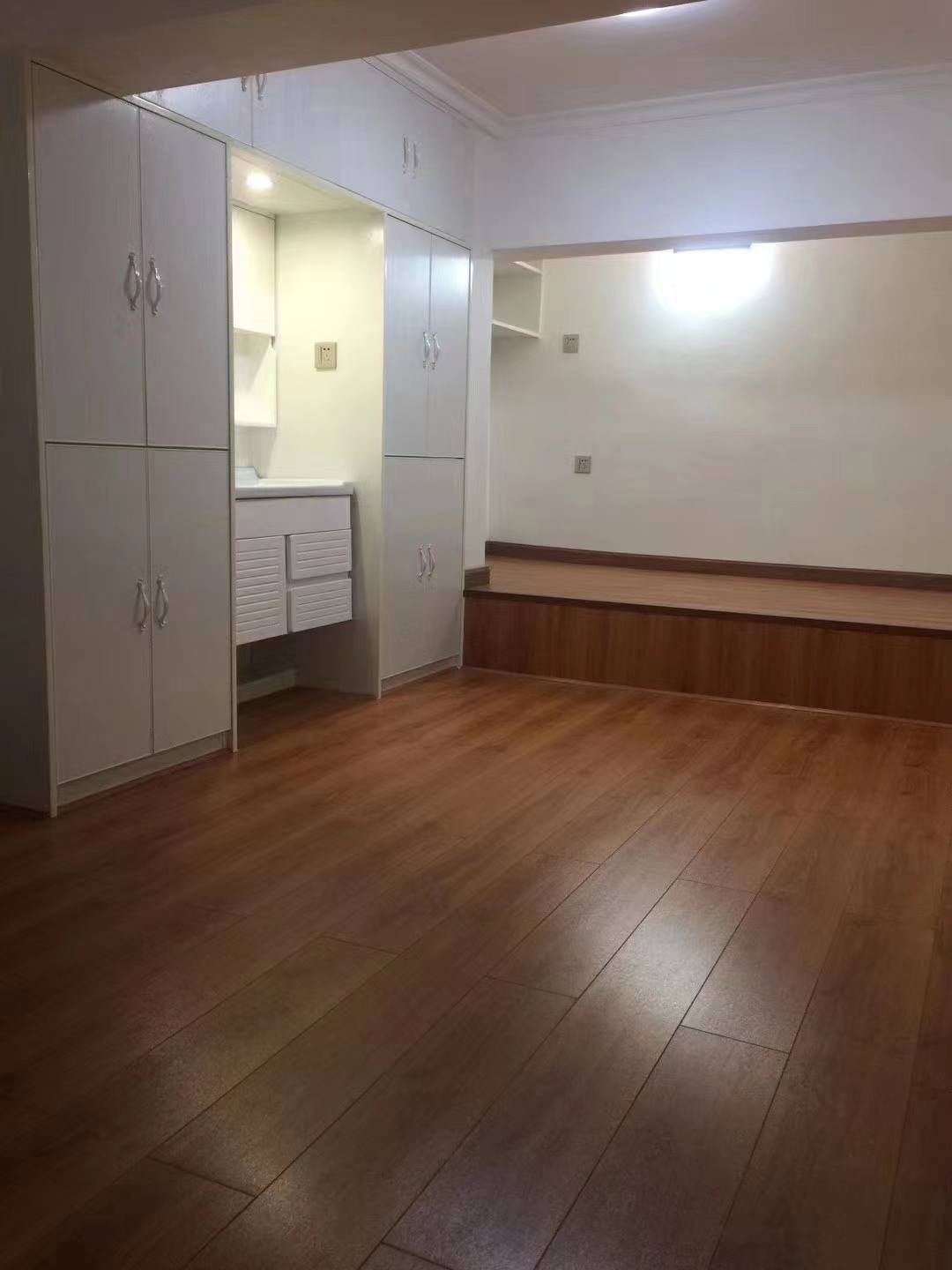 桃花缘  2室1厅1卫   1680.00元/月室内图