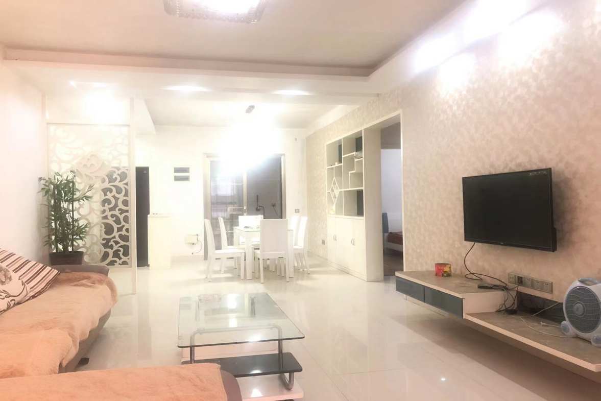 愉景湾东域 2室1厅1卫 1600.0元/月 愉景湾东域 2室1厅1卫 1600.0元/月室内图