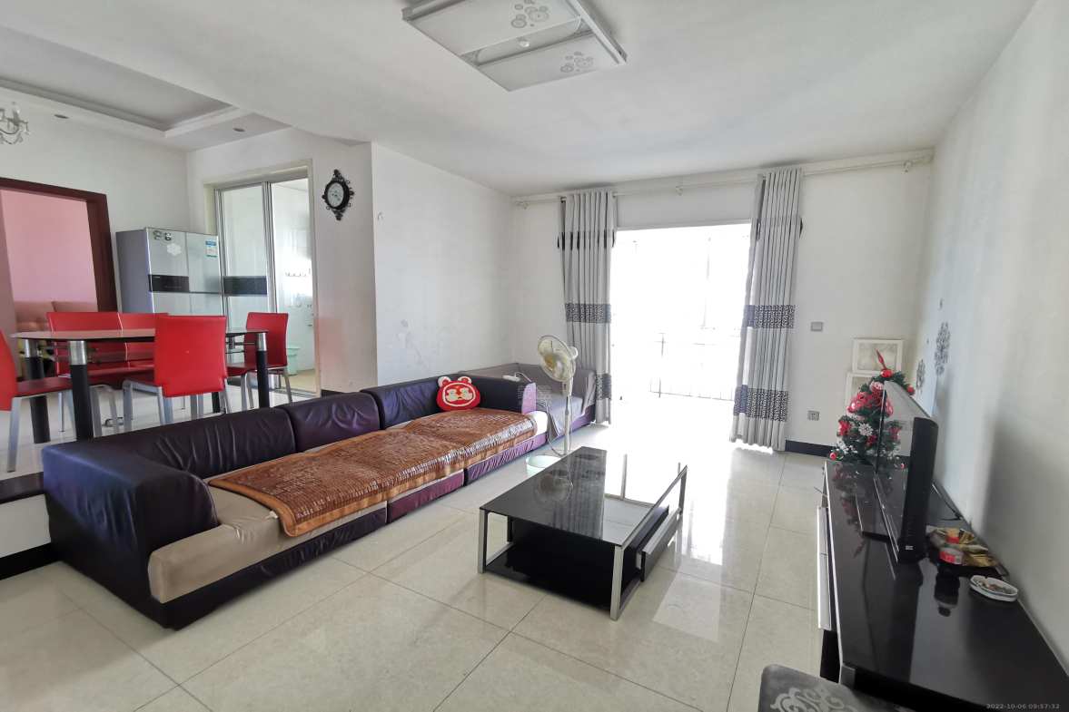 裕景龙苑 3室2厅1卫 1500.0元/月 裕景龙苑 3室2厅1卫 1500.0元/月室内图