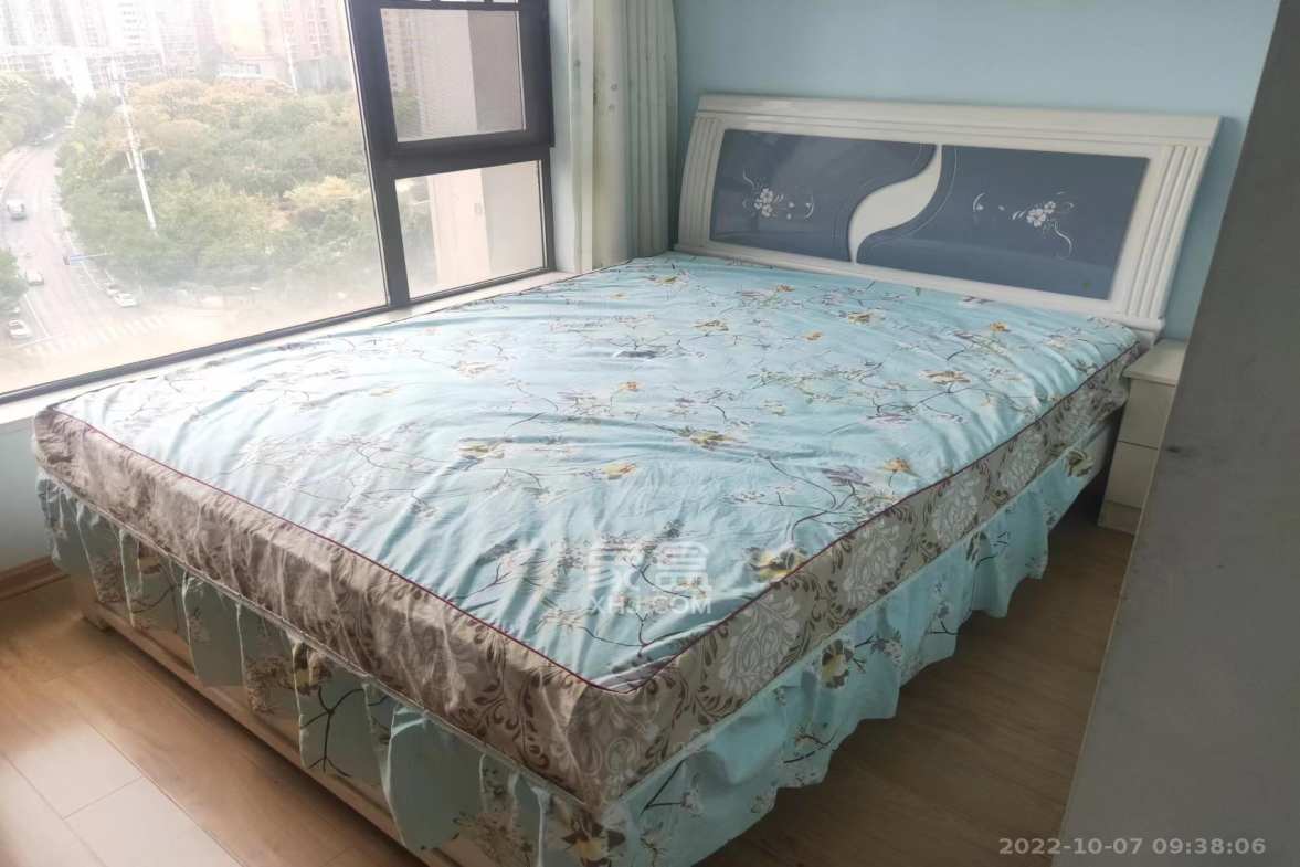 旭辉御府  3室2厅1卫    3200.0元/月室内图