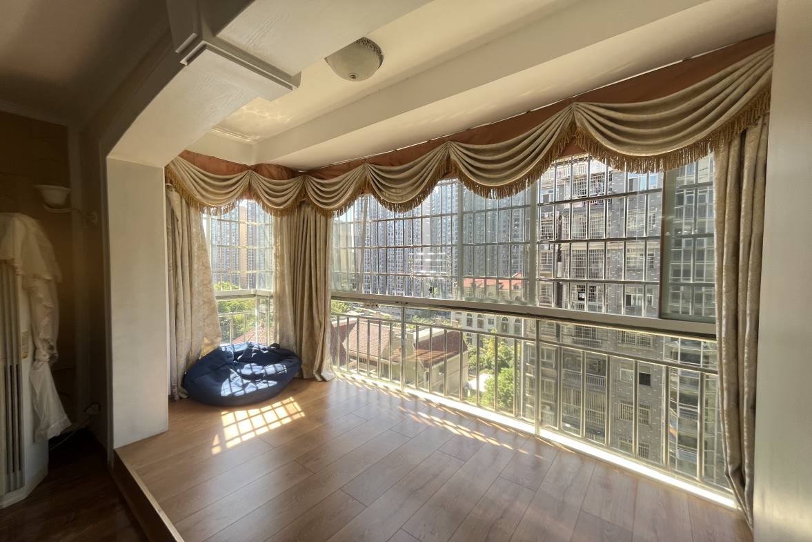 宏谊铭苑 3室2厅2卫 69.8万 宏谊铭苑 3室2厅2卫 69.8万室内图