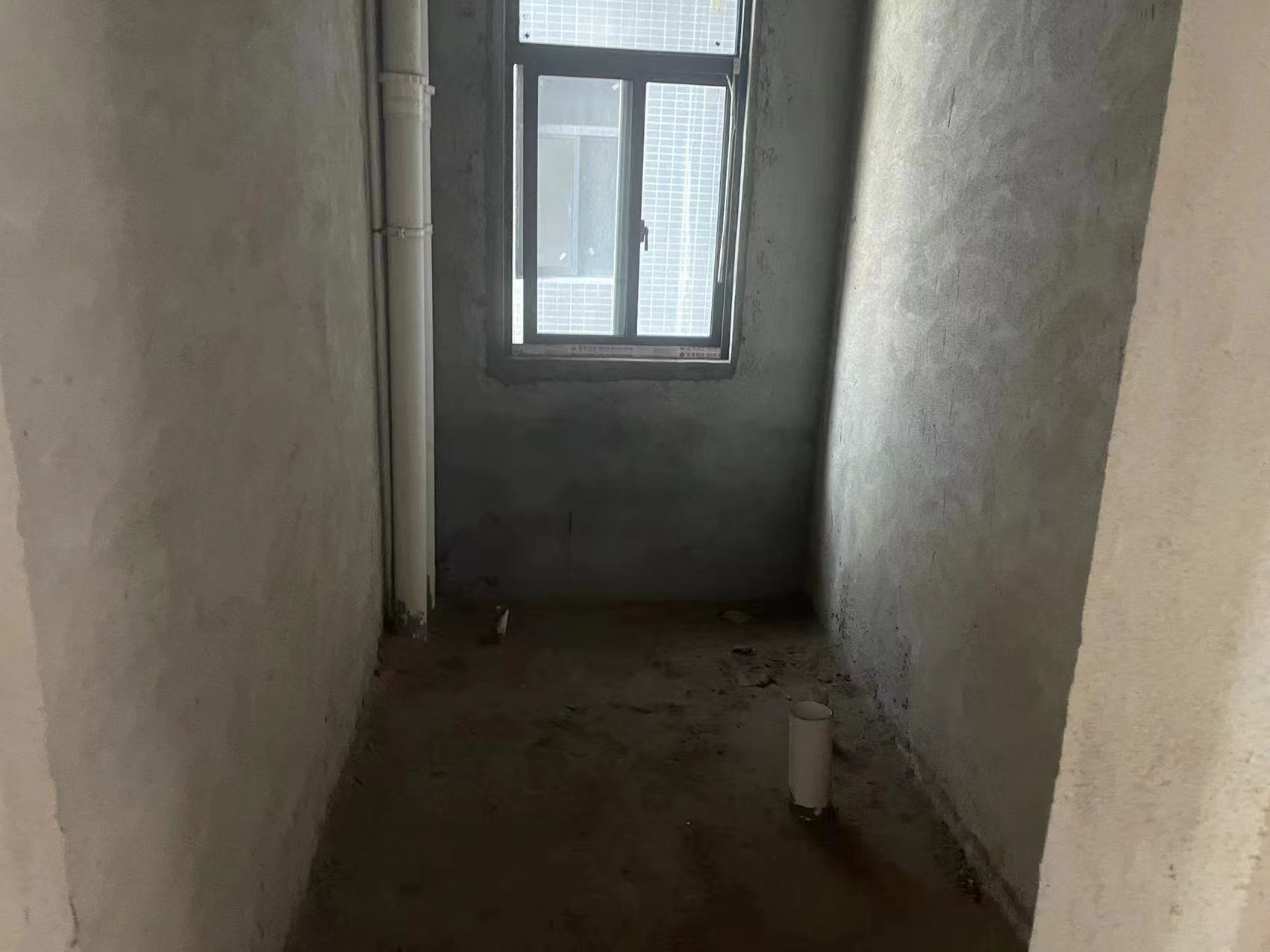 福悦名居  3室2厅2卫   67.00万