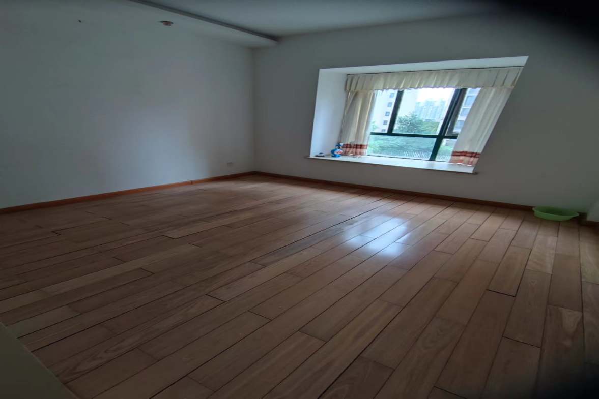 北美阳光城  4室2厅2卫   85.00万室内图