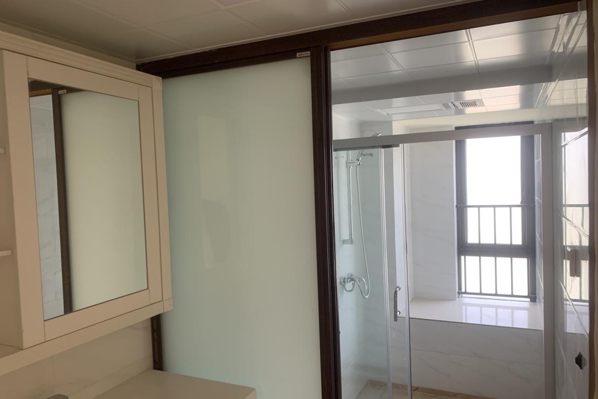 碧桂园娄星府  4室2厅1卫    110.8万卫生间