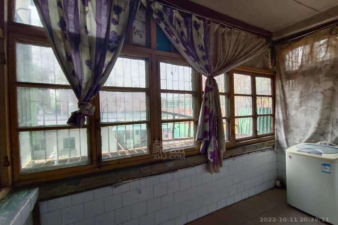 桥梁厂一区万泥塘一村  2室2厅1卫   700.00元/月室内图