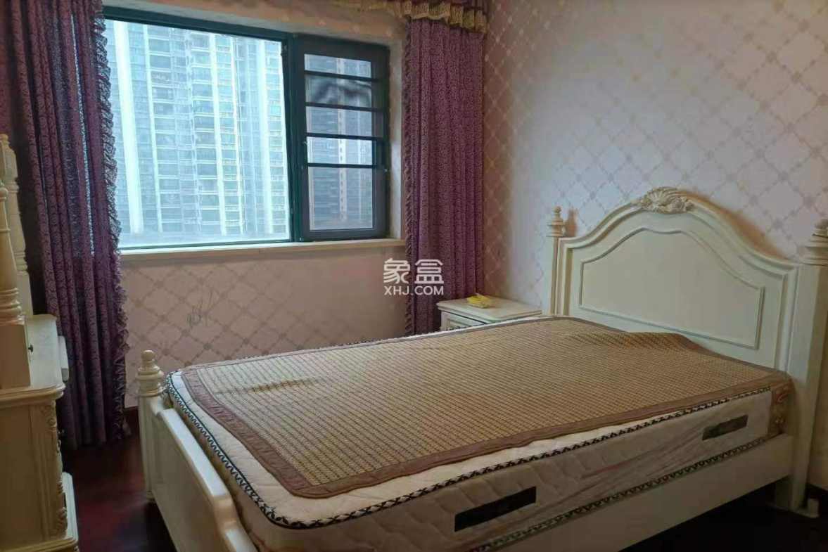 恒大绿洲  3室2厅2卫   2600.00元/月室内图