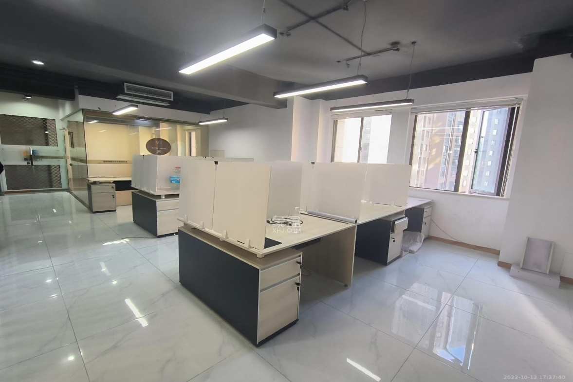 长房天翼未来城  1室1厅1卫    8000.0元/月室内图