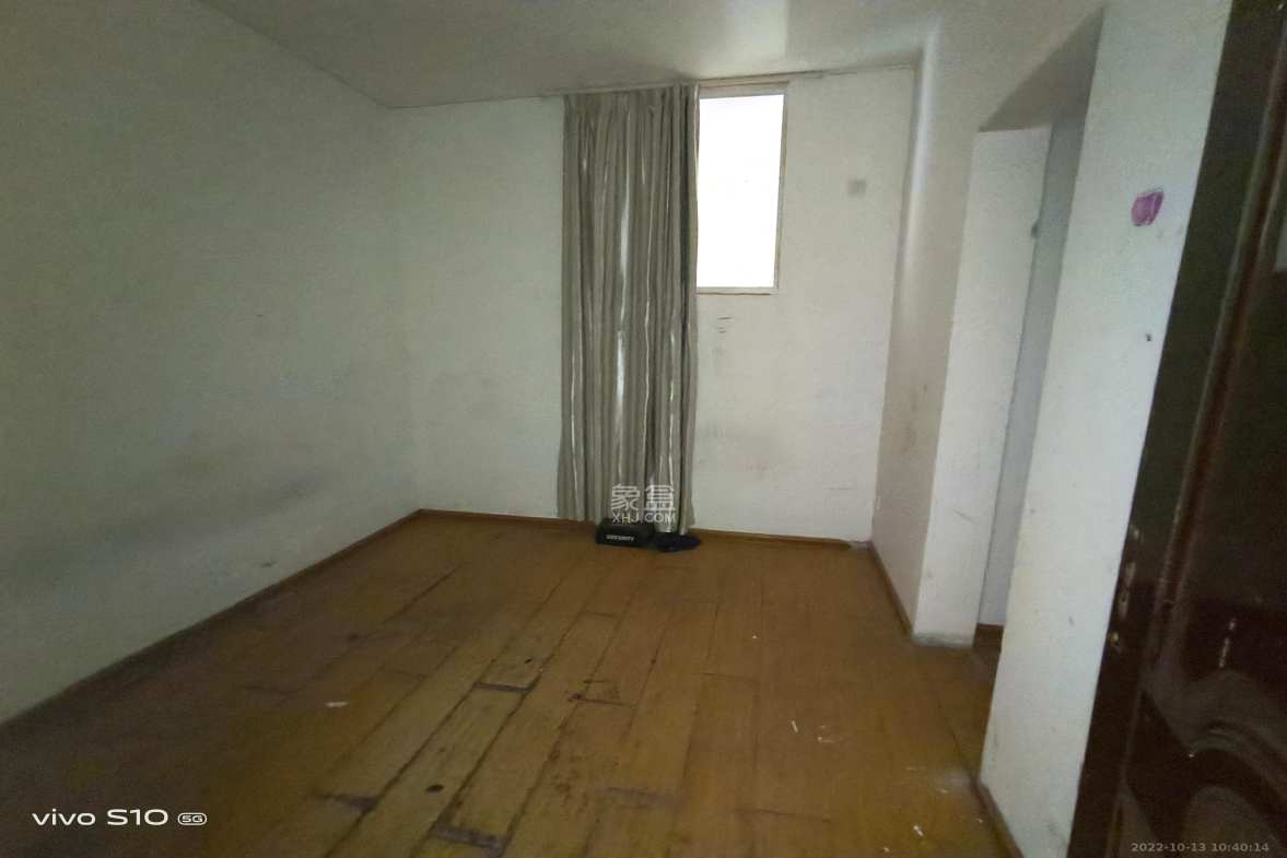 东门尚苑 5室2厅1卫 1600.0元/月 东门尚苑 5室2厅1卫 1600.0元/月室内图