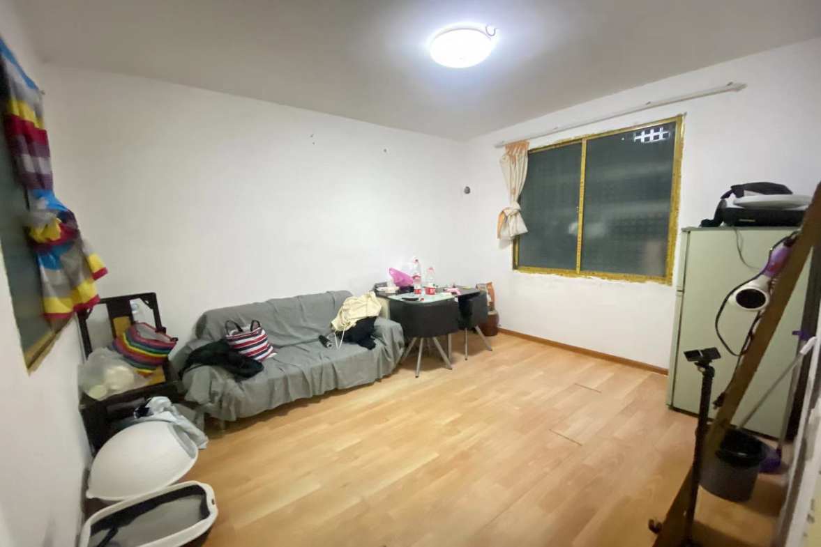 环城南路散盘  1室1厅1卫    500.0元/月室内图