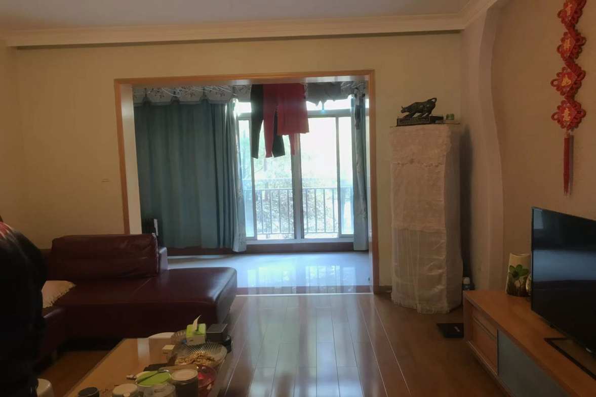 上城世家  3室2厅2卫    82.88万室内图