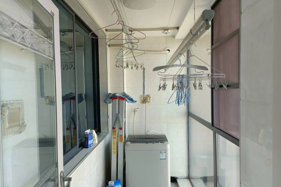 金益紫檀  3室2厅2卫    2800.0元/月室内图