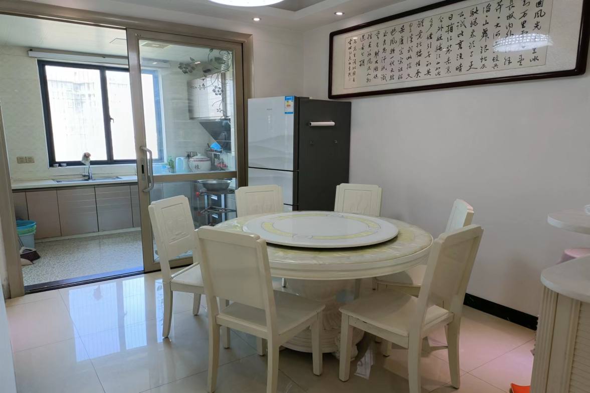 金益紫檀  3室2厅2卫    2800.0元/月室内图