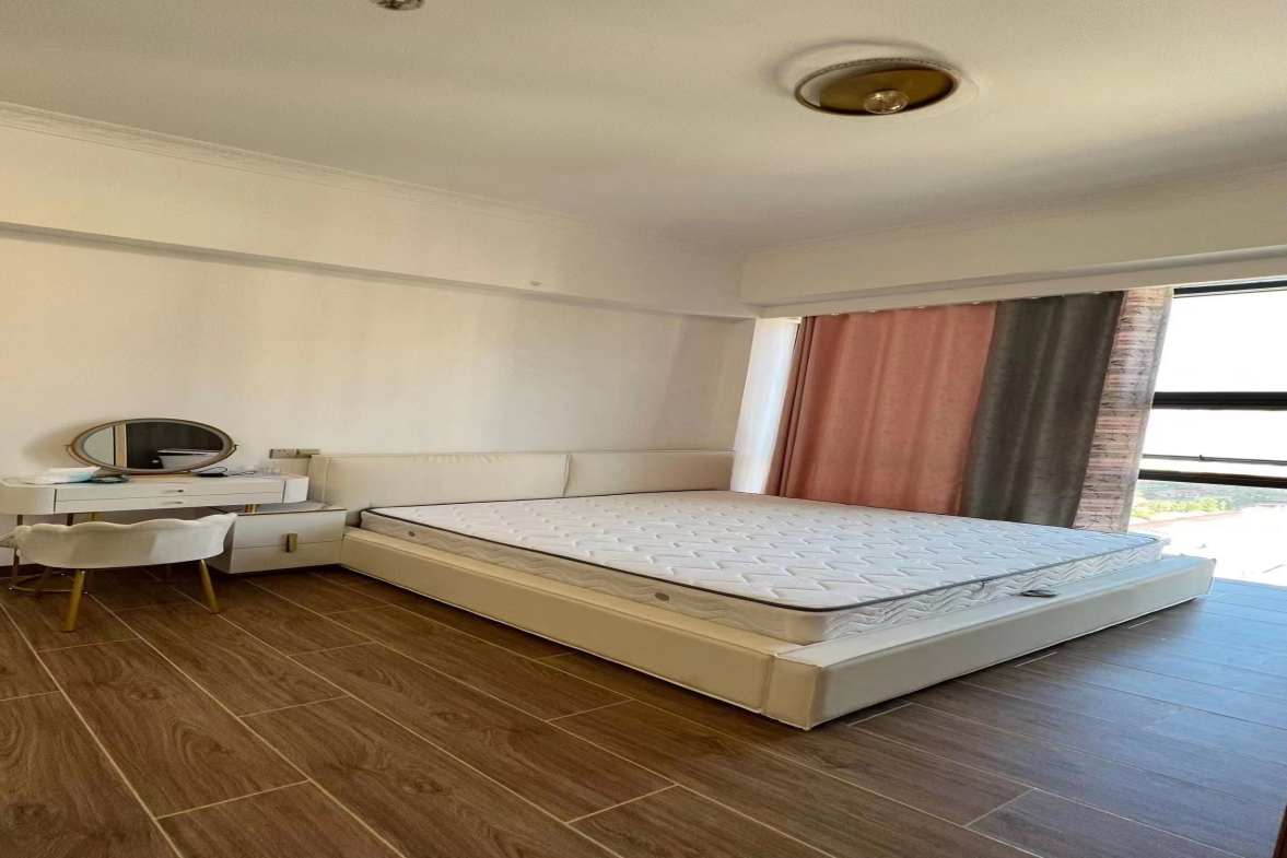 汇通国际  1室1厅1卫    1200.0元/月室内图