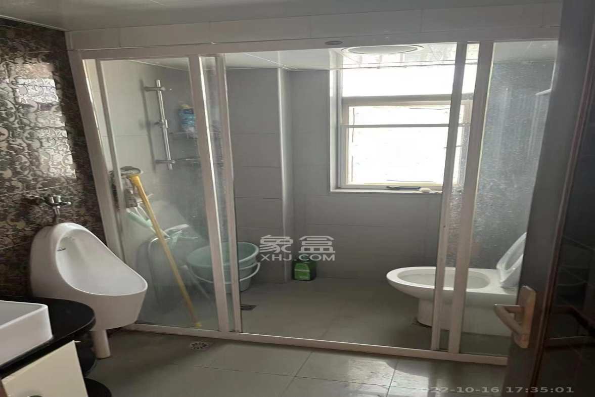 君临国际 2室2厅1卫 4200.0元/月 君临国际 2室2厅1卫 4200.0元/月室内图