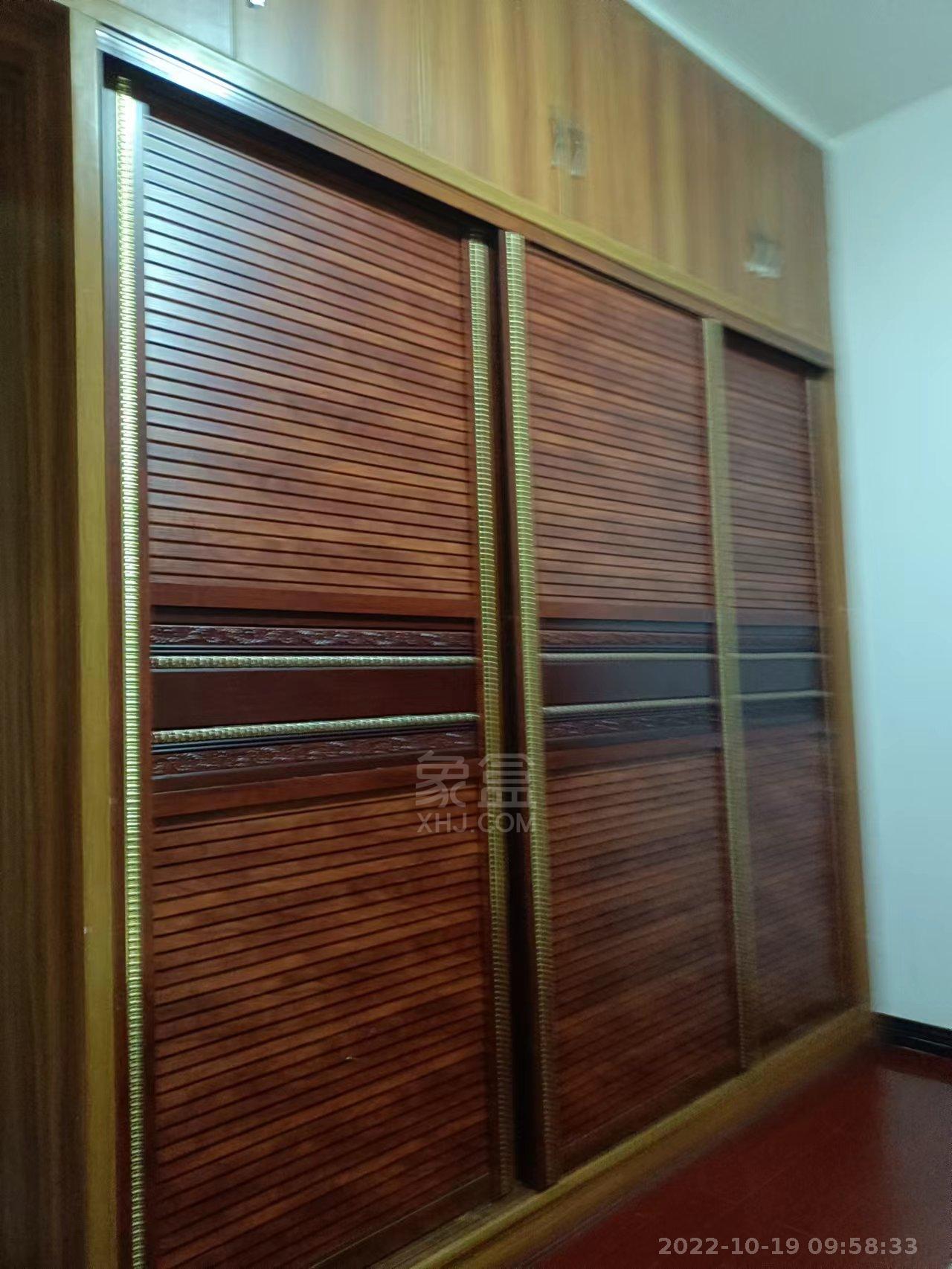 中央皇庭  2室2厅1卫    1500.0元/月