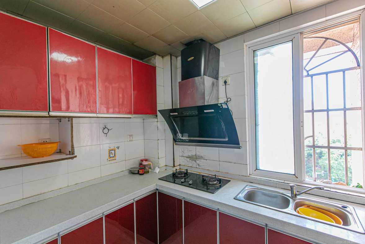 幸福洋房 3室2厅2卫 2200.0元/月 幸福洋房 3室2厅2卫 2200.0元/月室内图