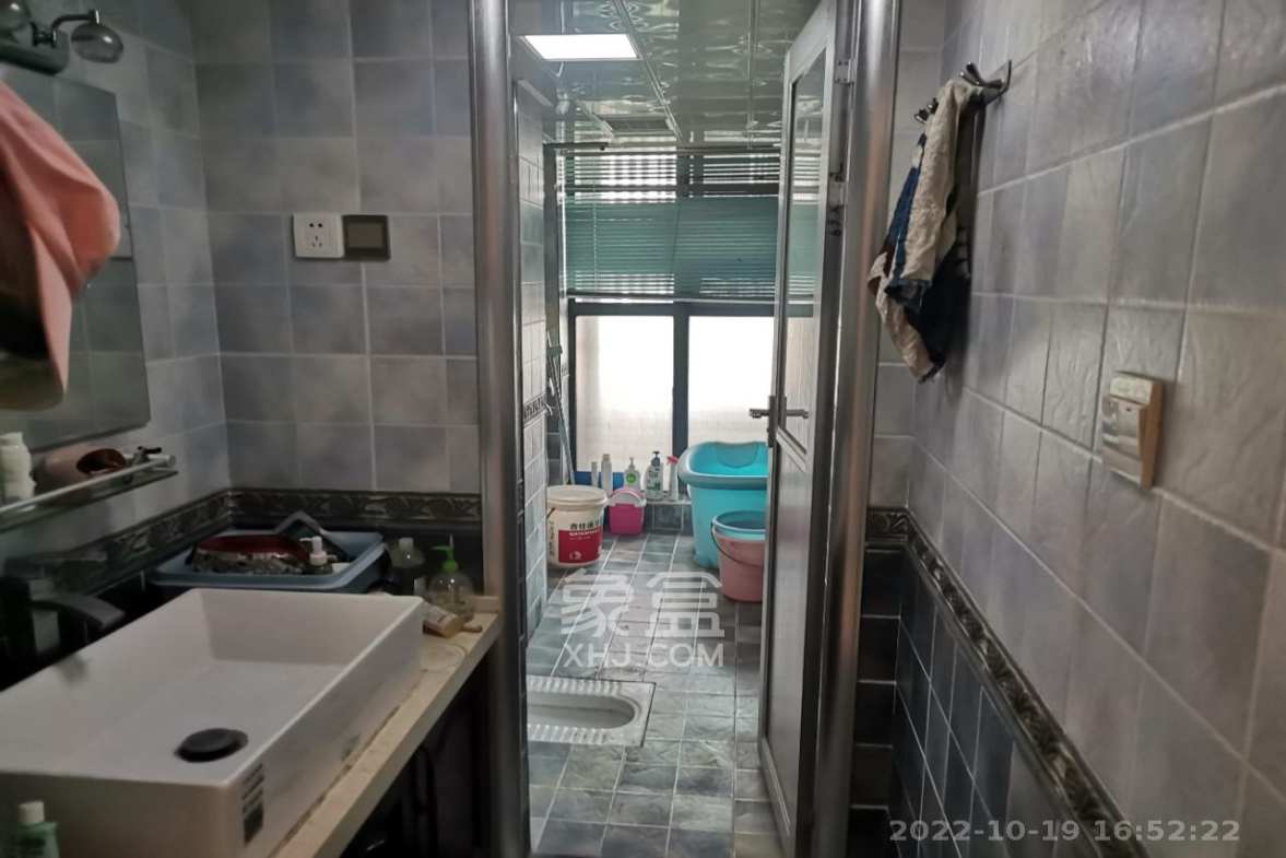 华悦城  2室1厅1卫    2600.0元/月室内图