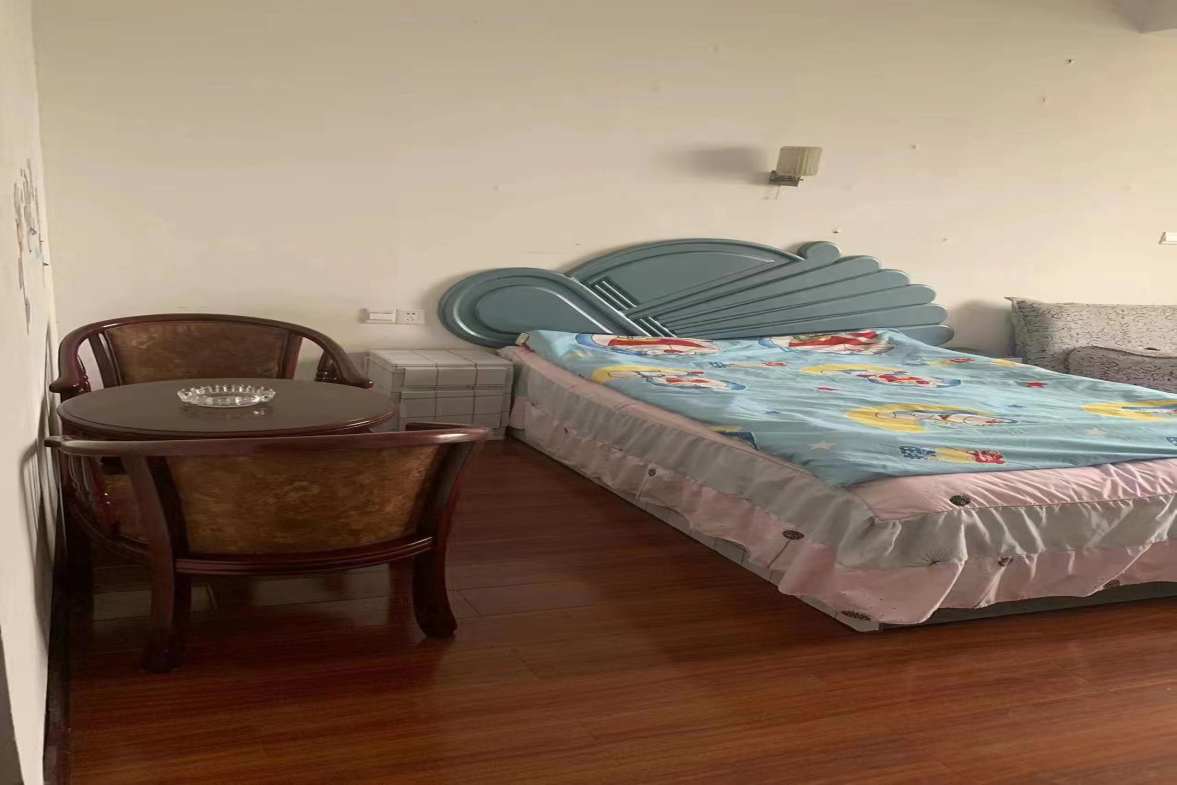 鹏泰国际 1室1厅1卫 1000.0元/月 鹏泰国际 1室1厅1卫 1000.0元/月室内图